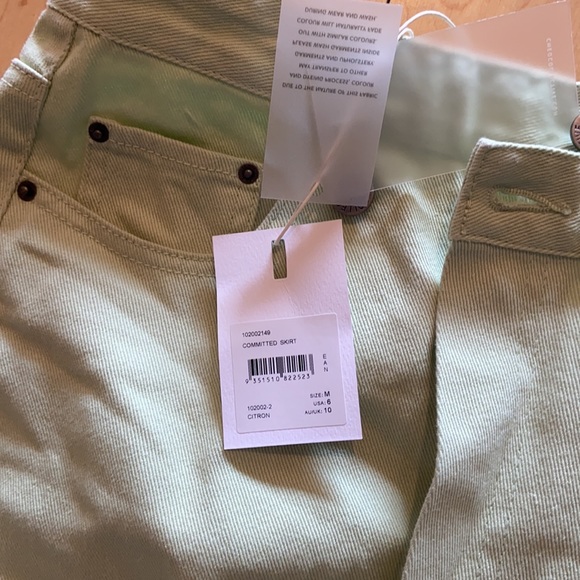 NWT C/MEO COLLECTIVE COMMITTED SKIRT Citron - Picture 5 of 6